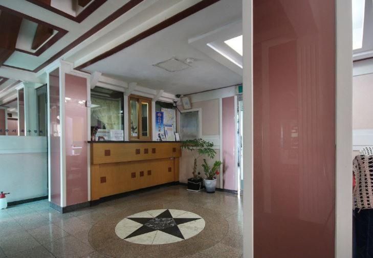 Lee Motel Yeosu Exterior photo
